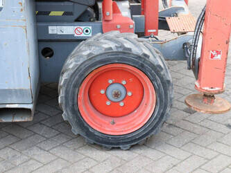 2015-skyjack-sj6826rt-1396897-44432631