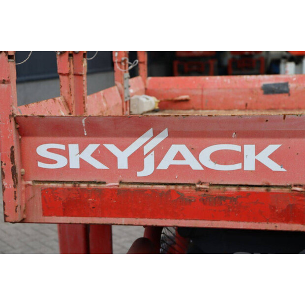 2015 SkyJack SJ6826RT-44432638