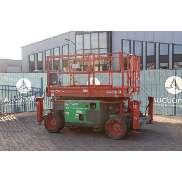 2014 SkyJack SJ6826RT-44432656