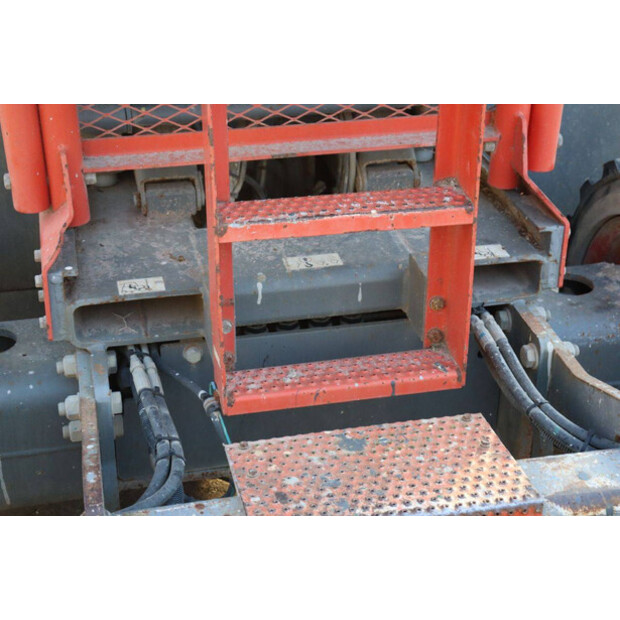 2014 SkyJack SJ6826RT-44432673