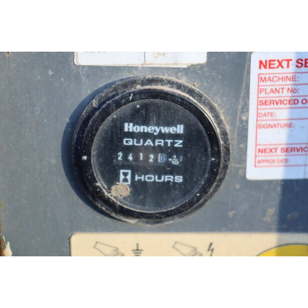 2014 SkyJack SJ6826RT-44432679