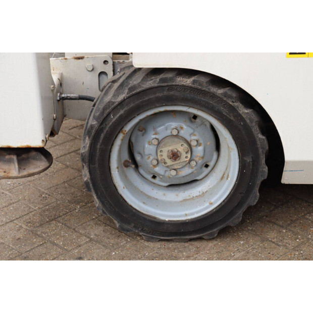 2010 Genie GS-2668 RT-44432704