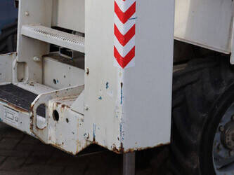 2010-genie-gs-2668-rt-44432725