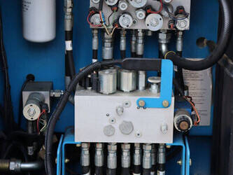 2012-genie-gs-4069-rt-1396902-44432808