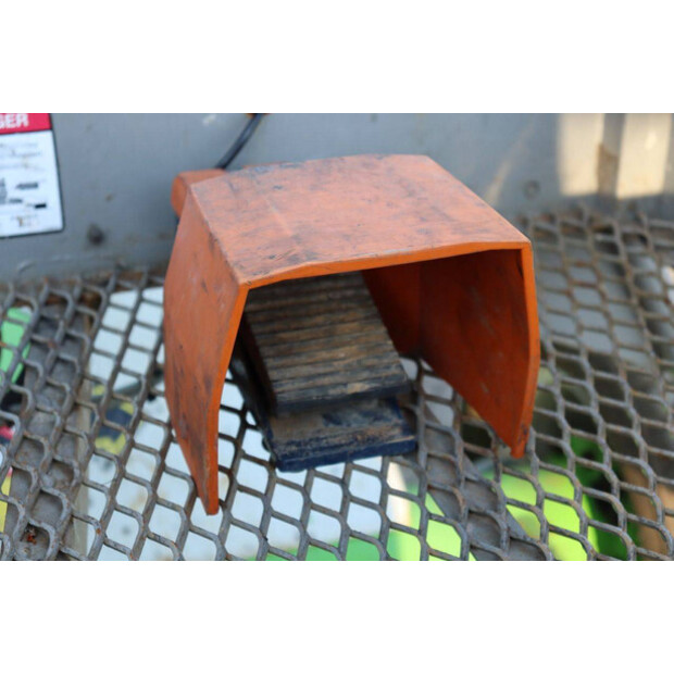 2015 Niftylift HR12NDE-44433095