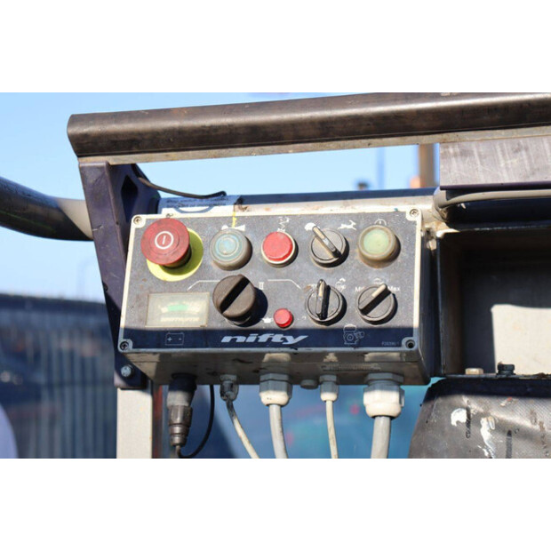 2015 Niftylift HR12NDE-44433097