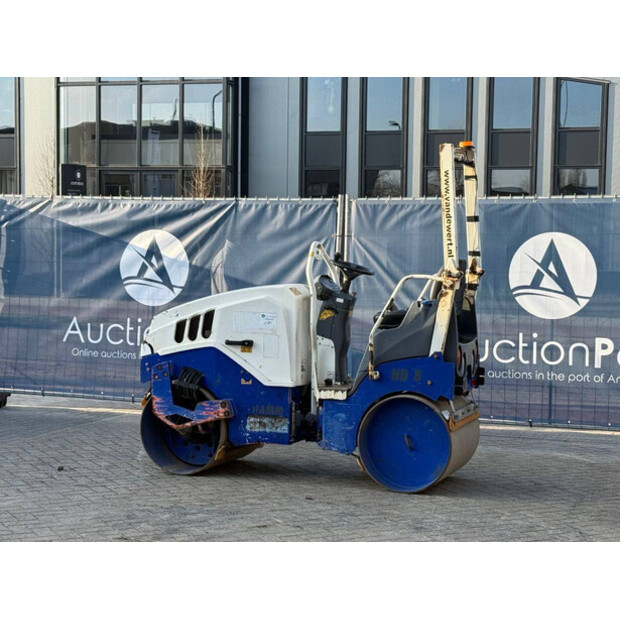 2014 هام HD 8 VV-44433207