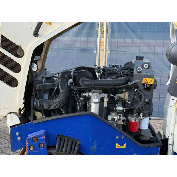 2014 هام HD 8 VV-44433231