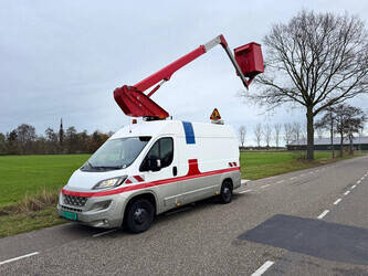 2018-peugeot-boxer-2-2hdi-44433384