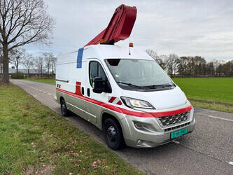 2018-peugeot-boxer-2-2hdi-44433386