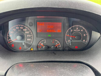 2018-peugeot-boxer-2-2hdi-44433391