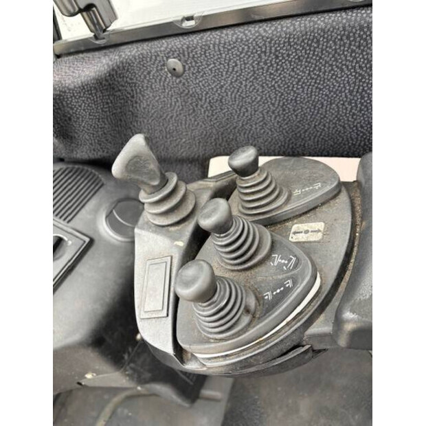 2014 Linde H16T-01-44433521