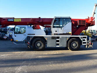 صورة ل كرينات صالحة لكل أنواع الطرق 2008 ليبهير LTM 1040-2.1 للبيع في هولندا