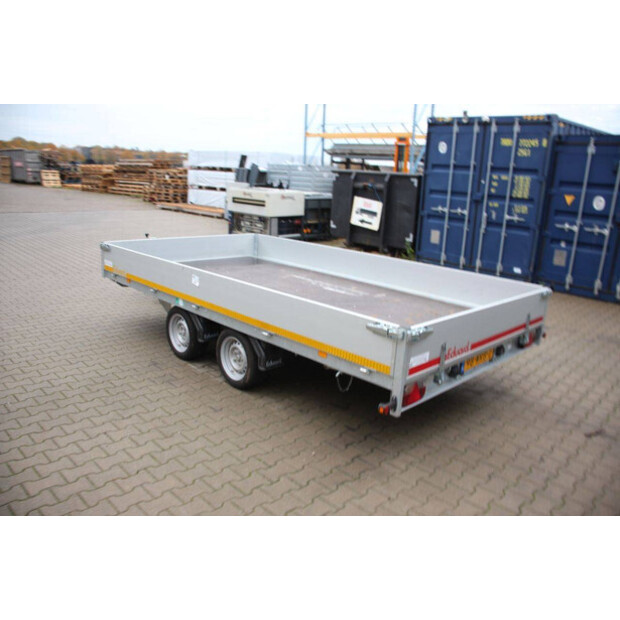 2025 EDUARD P4-44433845