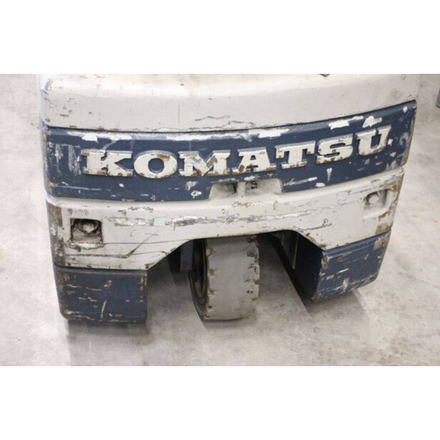 كوماتسو FB13M-2-44433987