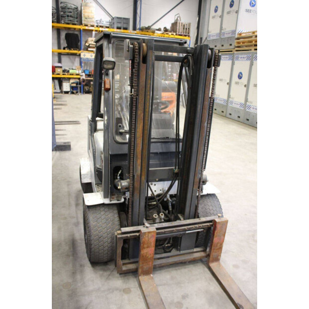 2005 NISSAN O1A15-44434040