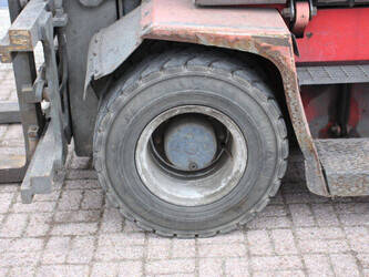 2010-kalmar-dce-80-9-1396950-44434089