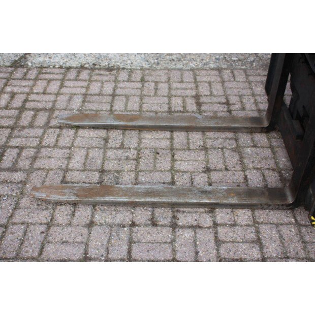 2005 ليندي E30/03/600-44434119