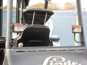 2005-linde-e30-03-600-1396951-44434123