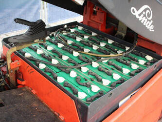 2005-linde-e30-03-600-1396951-44434127