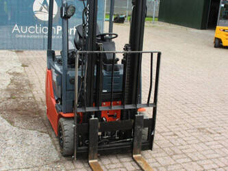 2016-toyota-8fbe15t-1396957-44434338