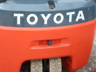 2016-toyota-8fbe15t-1396957-44434350