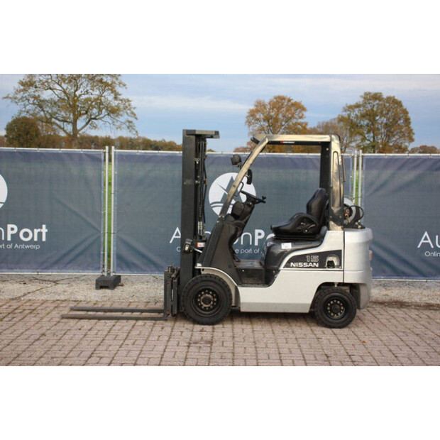 2011 NISSAN P1P1A15D-44434494