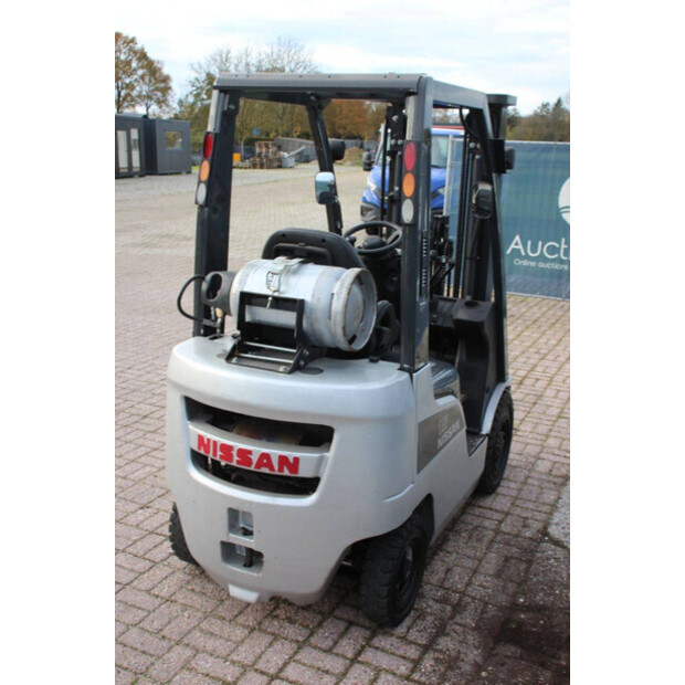 2011 NISSAN P1P1A15D-44434497