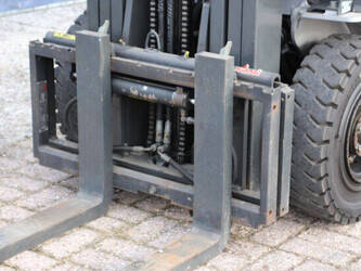 2011-nissan-p1p1a15d-1396962-44434503