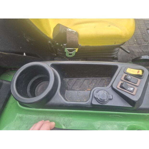 2019 جون دير-44438504