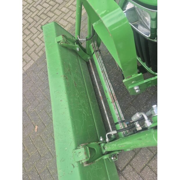 2019 جون دير-44438506