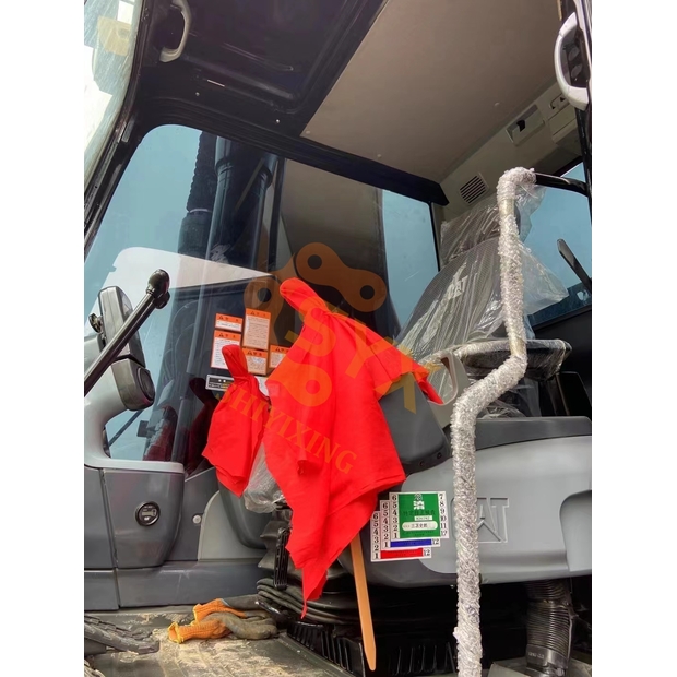 2023 Caterpillar 330D-44447542