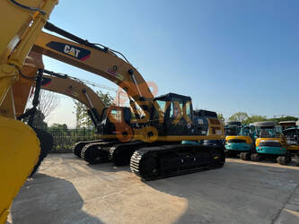 صورة ل معدات البناء 2023 كاتربيلر 336D2