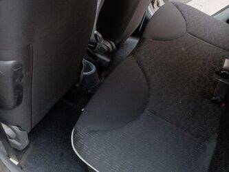 2011-peugeot-107-1397072-44447844