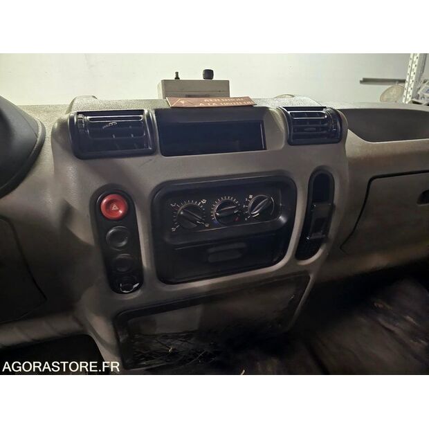 2002 Renault Master-44448222