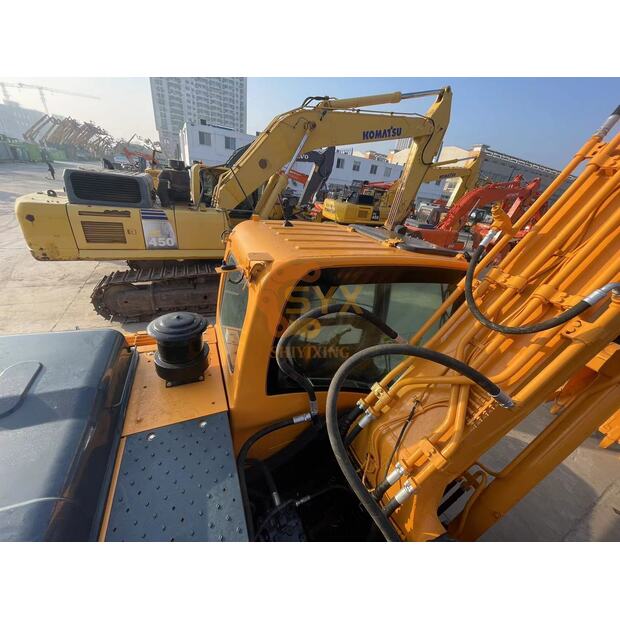 2021 Hyundai R220LC-9-44448231