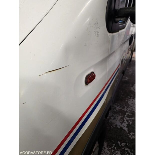 2002 Renault Master-44448232