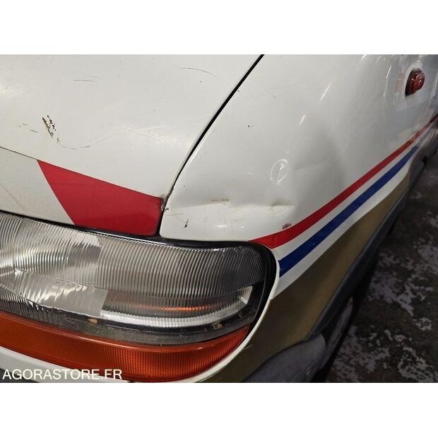 2002 Renault Master-44448236