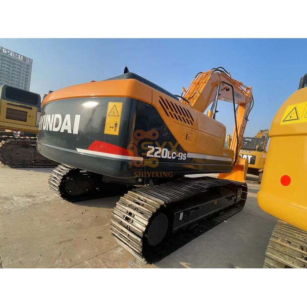 2021 Hyundai R220LC-9-44448242