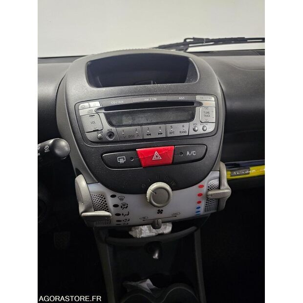 2011 Peugeot 107-44448331