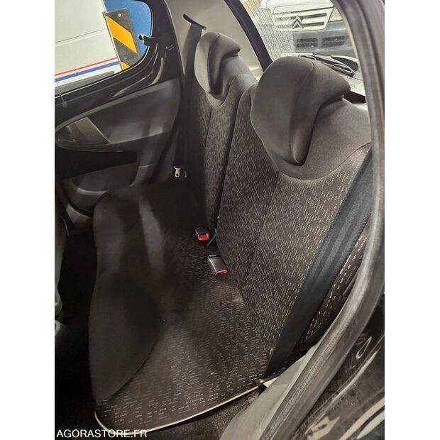 2011 Peugeot 107-44448333