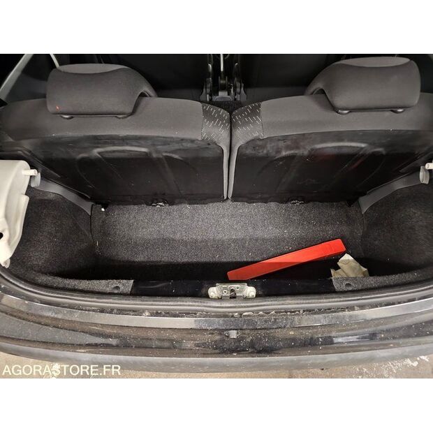 2011 Peugeot 107-44448334