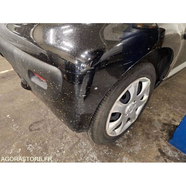 2011 Peugeot 107-44448343