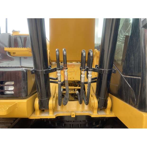 2024 Caterpillar 320D-44448571