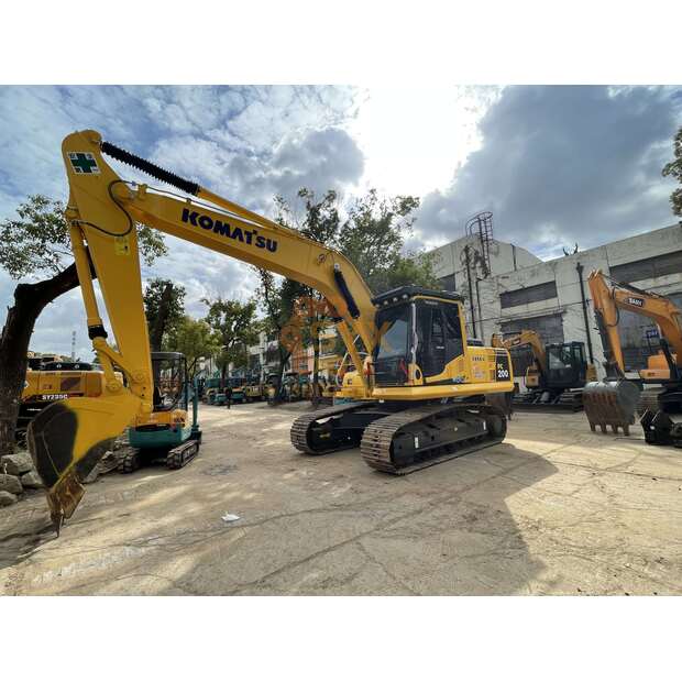 2023 Komatsu PC200-44448600