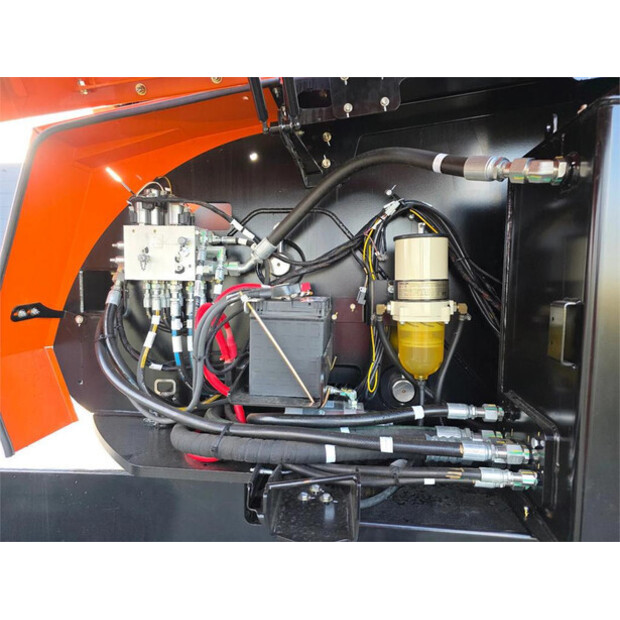 2025 جيه ال جي 860SJ-44449091