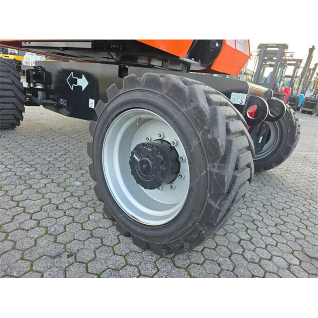 2025 جيه ال جي 860SJ-44449096