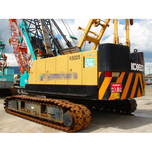 2008 كوبيلكو 7055-3F-44449495