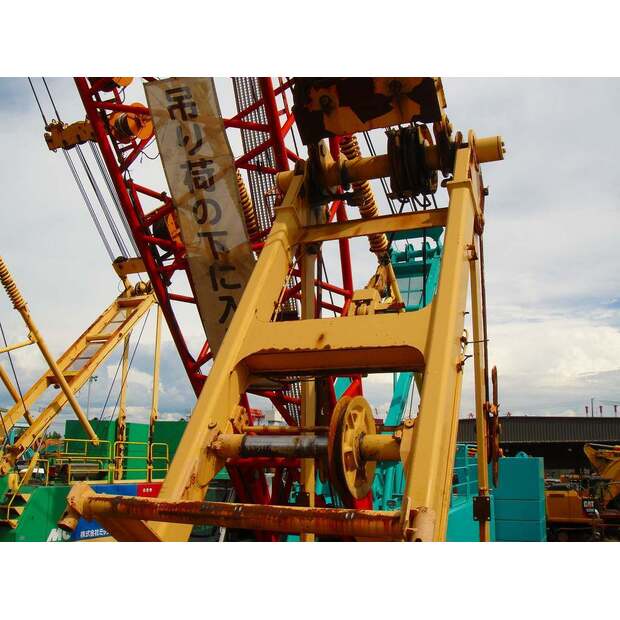 2008 كوبيلكو 7055-3F-44449512