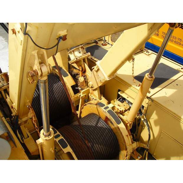 2008 كوبيلكو 7055-3F-44449516